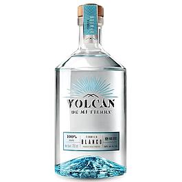 1 bouteille de Tequila Volcan Blanco 70 cl 40°